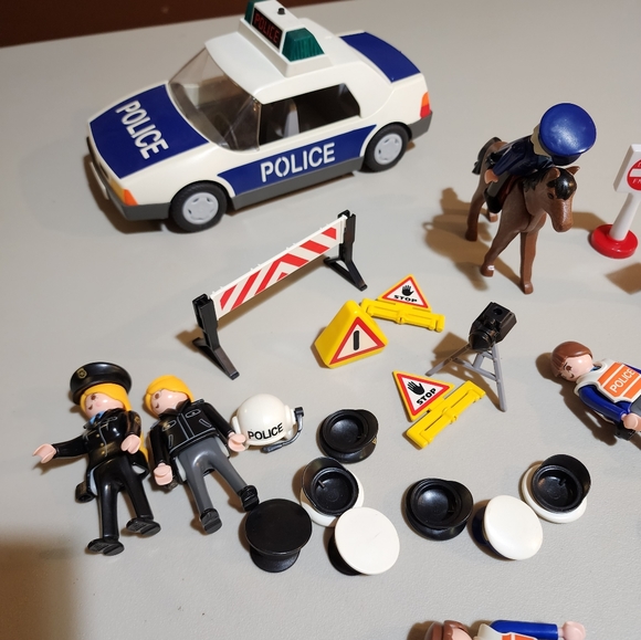 Playmobil Police stuff - Picture 3 of 7